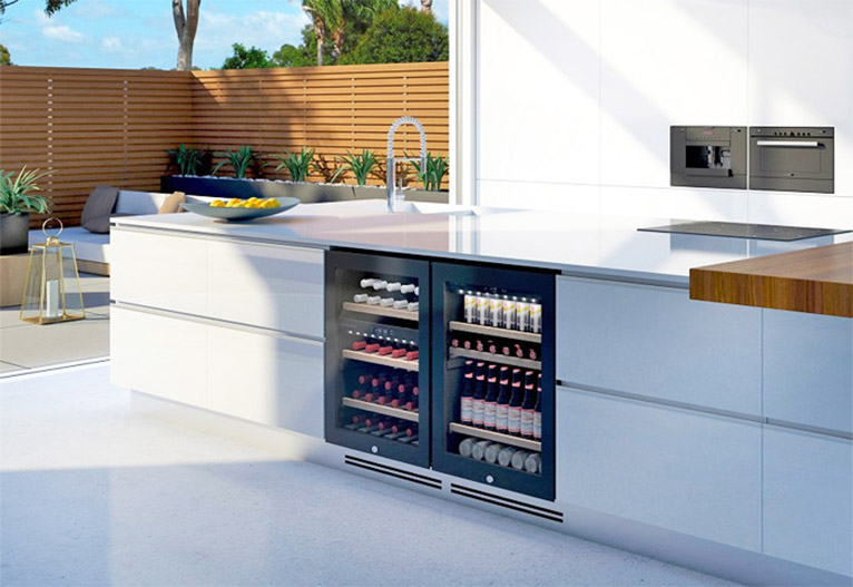 Vintec wine fridge in outdoor kitchen.