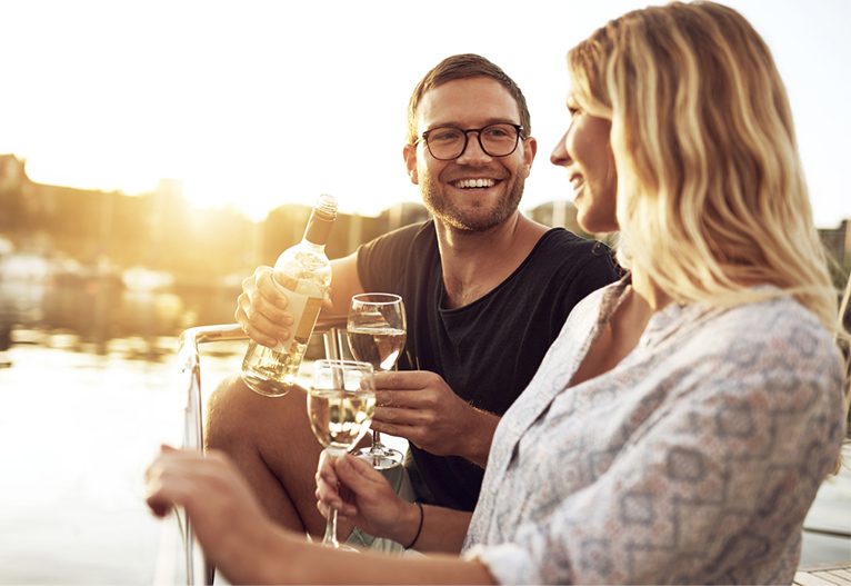 Couple drinking wine.